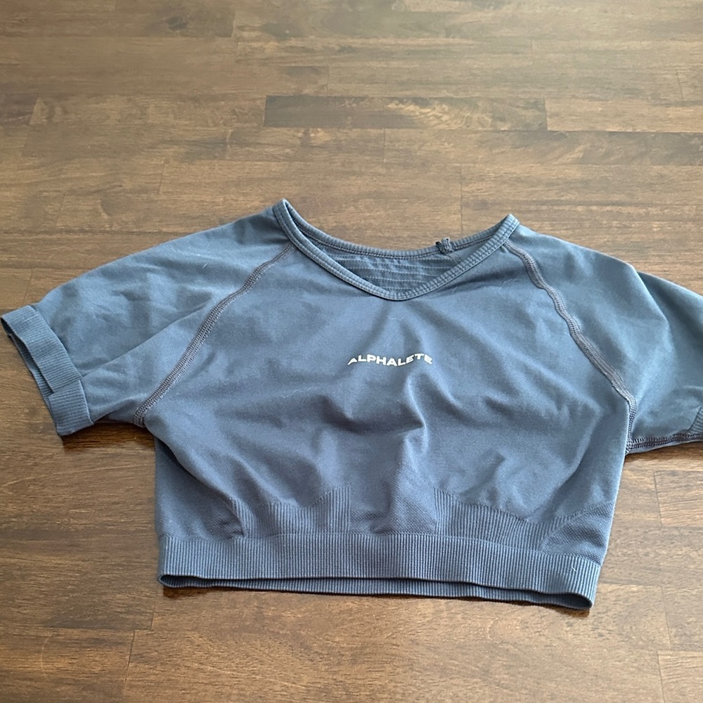 LAST CHANCE OFFER: Alphalete Blue Crop Top